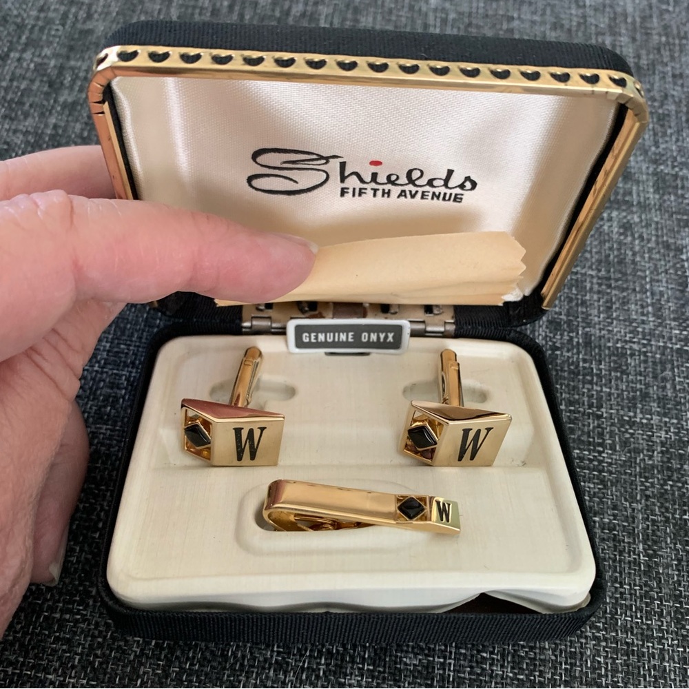 Vintage Shields Fifth Avenue Onyx Monogram Cufflinks and Tie Clasp Set